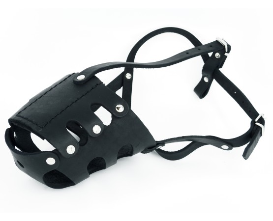 Botnita din piele pentru Rottweiler femela